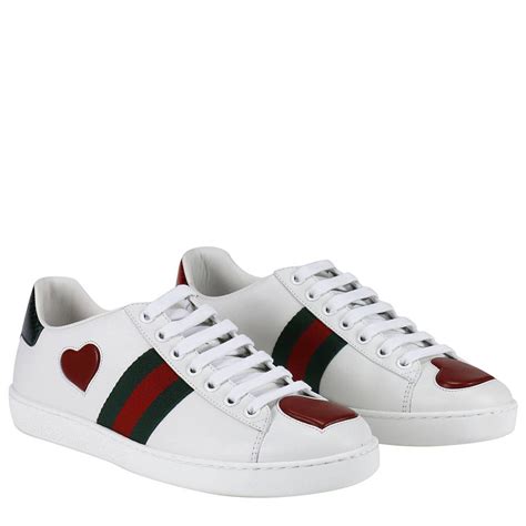 scarpe gucci ragazza ace cuore prezzo|Sneaker Ace donna con ricamo ape in pelle bianca .